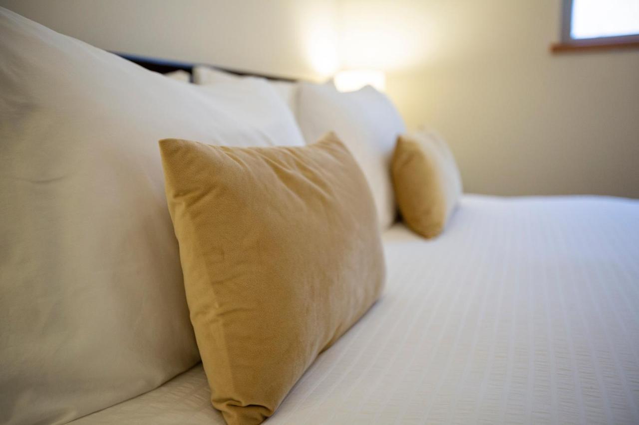 נלסון Stirling All Suites Hotel מראה חיצוני תמונה
